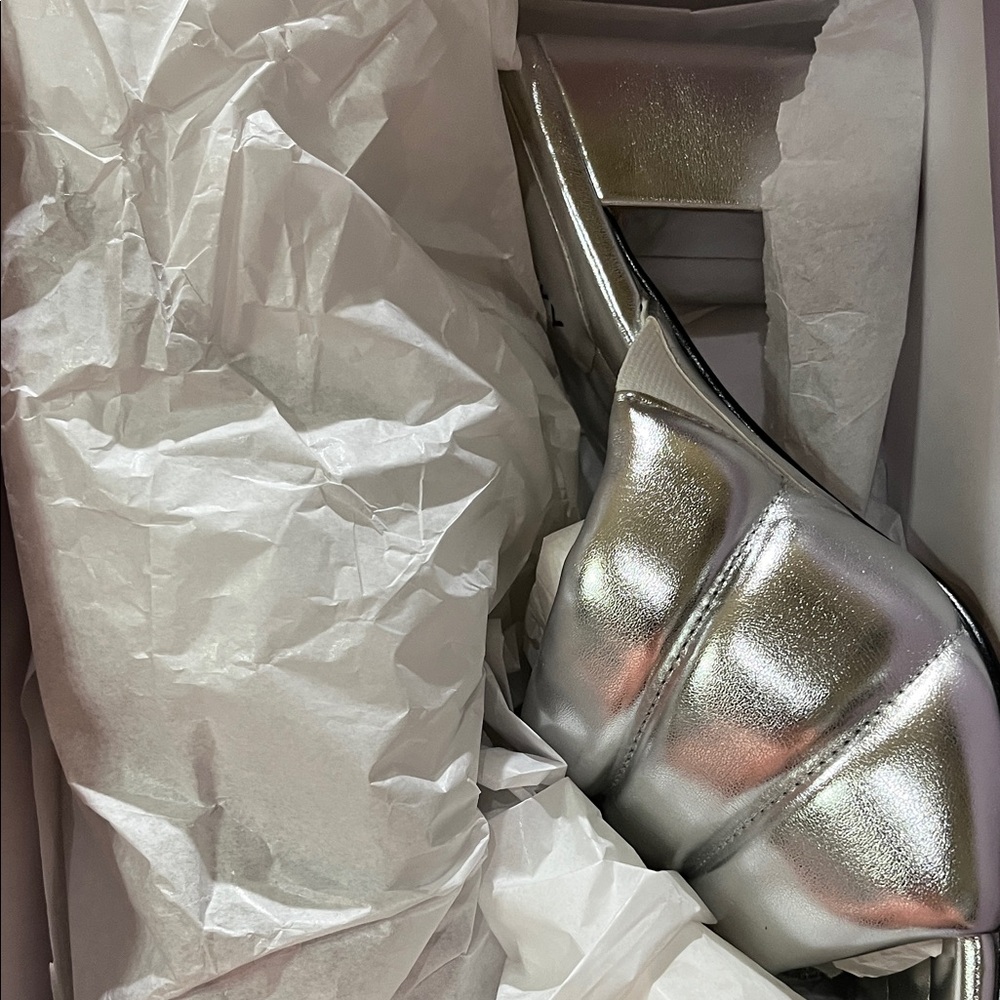 Very-V Silver Metallic Mules - Picture 4 of 4